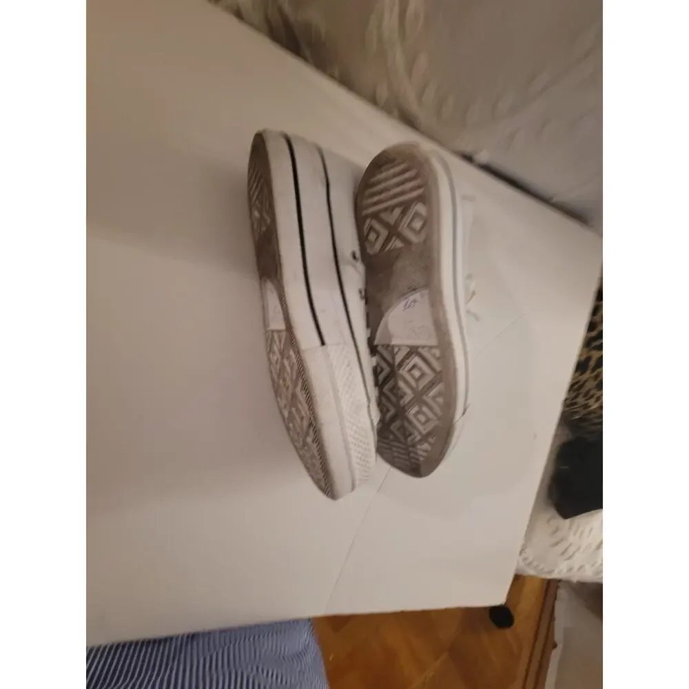 Converse Chuck Taylor All Star High Top White Leather Lace Up Sneaker woman 7.5